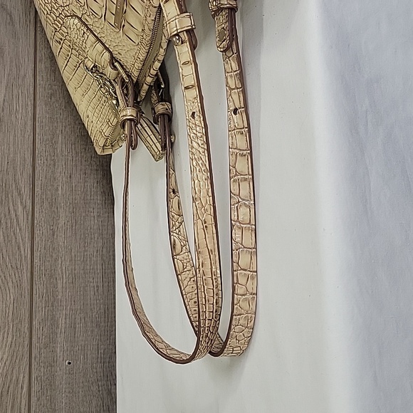 Large Brahmin Tan Croc Embossed Tote Shoulder Bag - Picture 6 of 14